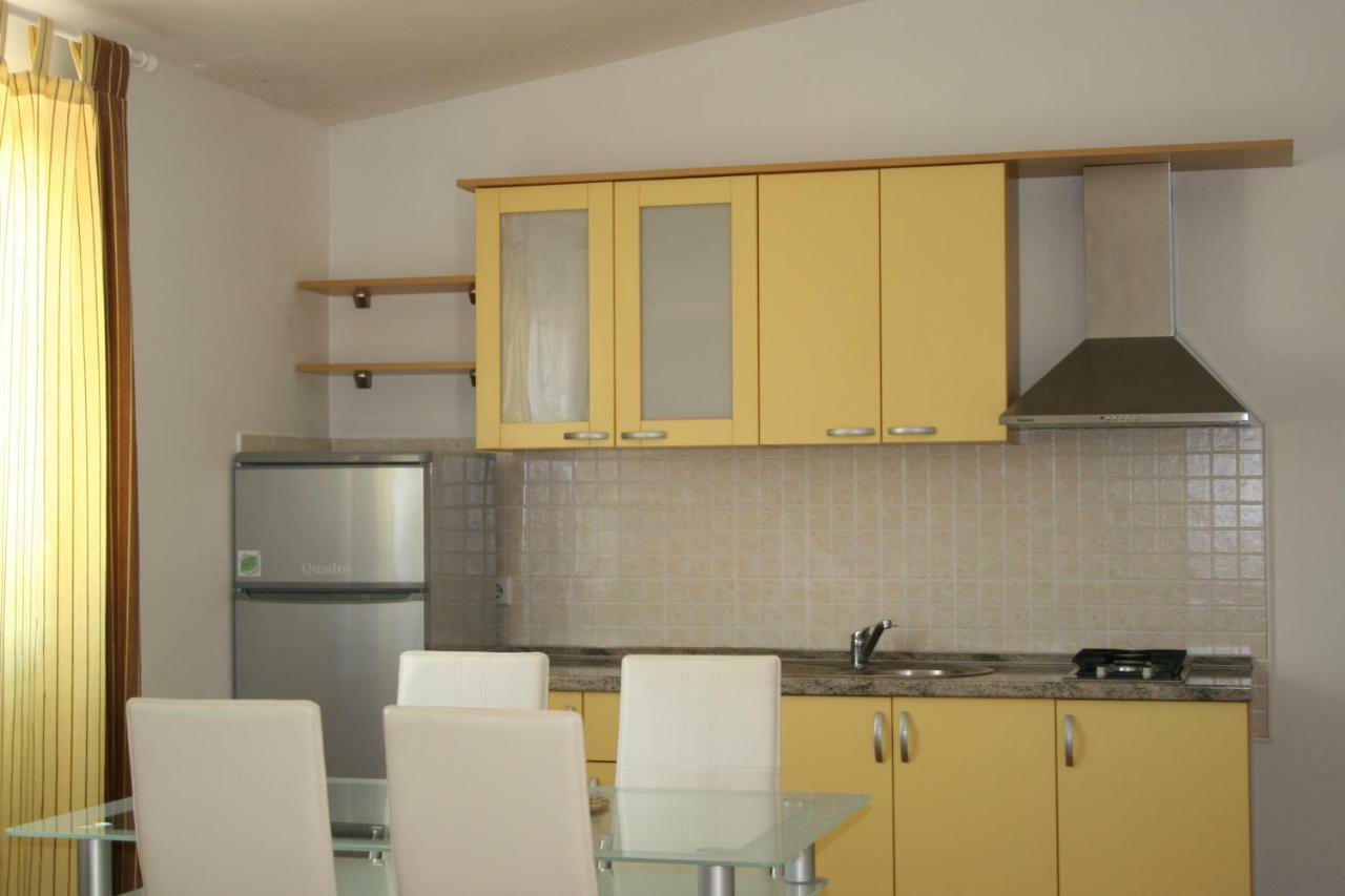 Apartments Sara Vlasici Ngoại thất bức ảnh
