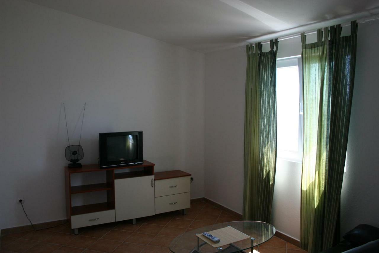 Apartments Sara Vlasici Ngoại thất bức ảnh
